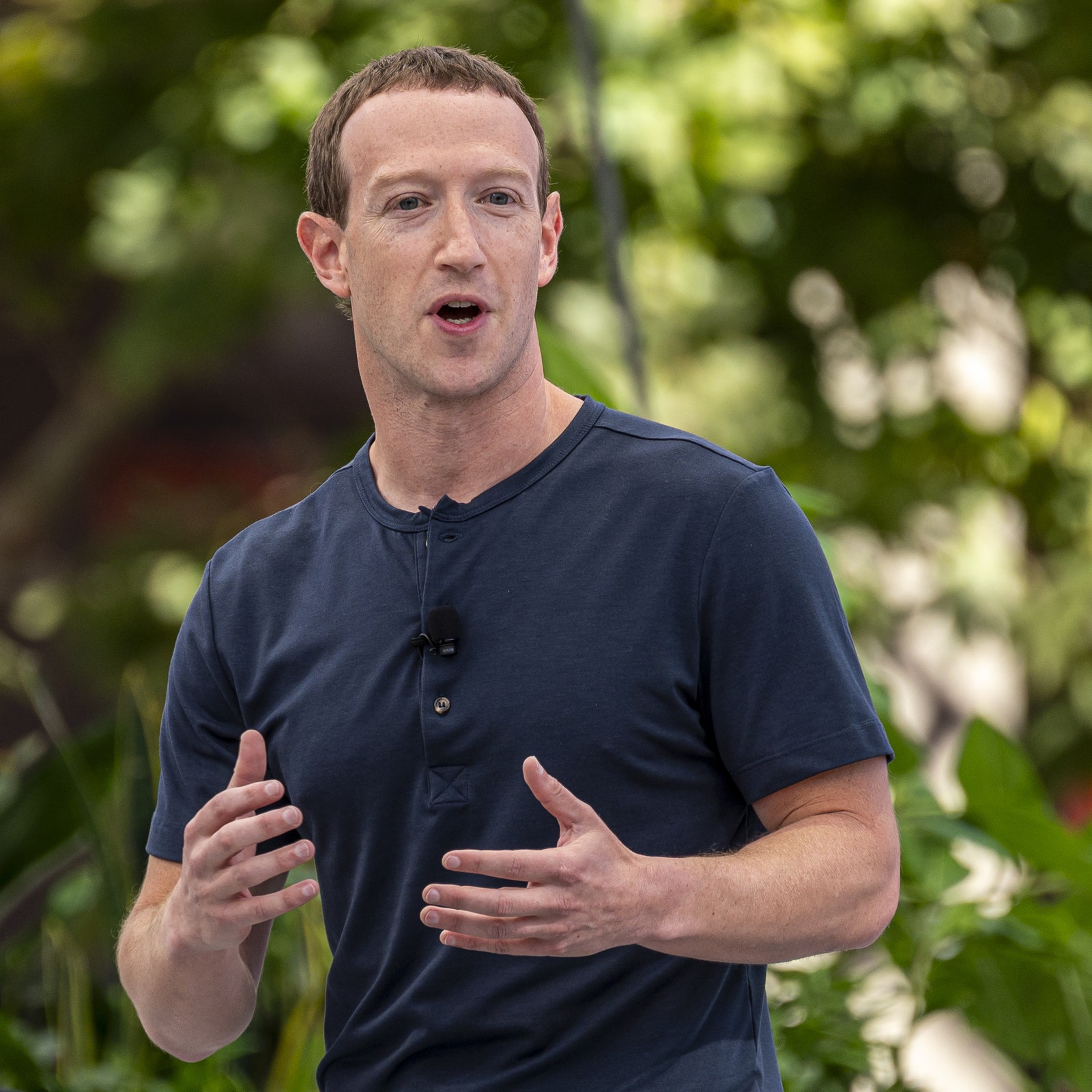 Mark Zuckerberg Dispatches an Update From His Kauai ‘Bunker’