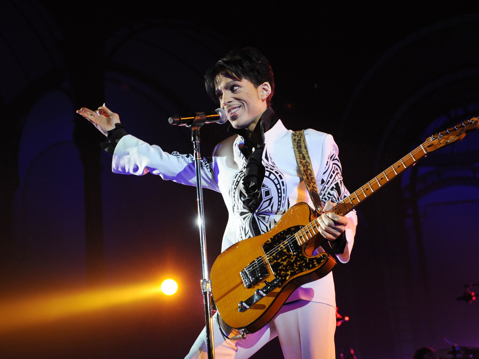 Prince’s Homes: Inside the Legendary Musician’s Residences Over the Years
